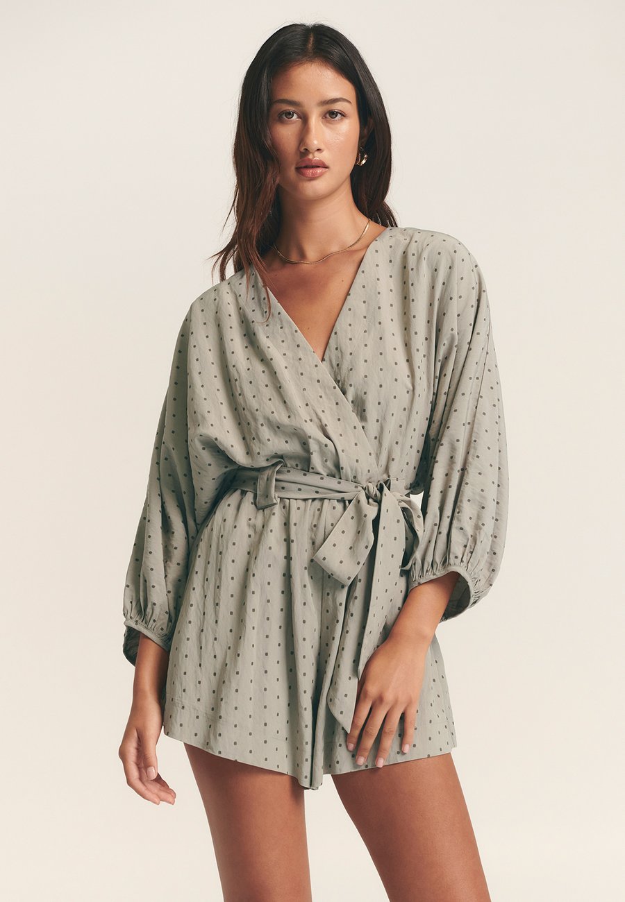 Комбинезон ST MRLO MAYA, Sage Spot/Green
Комбинезон ST MRLO MAYA, Sage Spot/Green