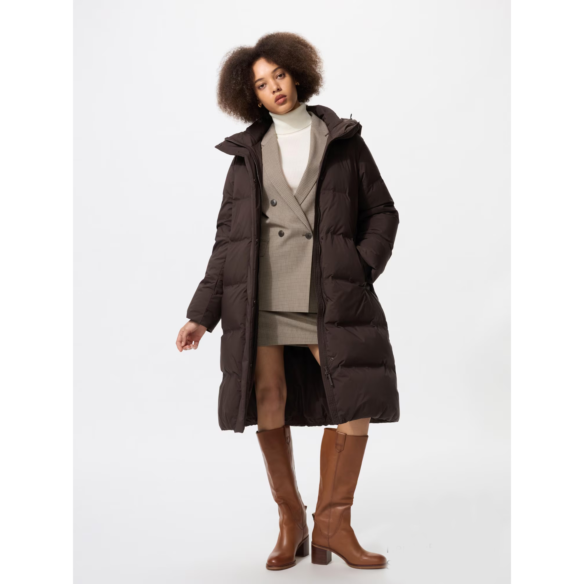 Пуховое пальто Uniqlo, 38 темно-коричневый
Пуховое пальто Uniqlo, 38 темно-коричневый