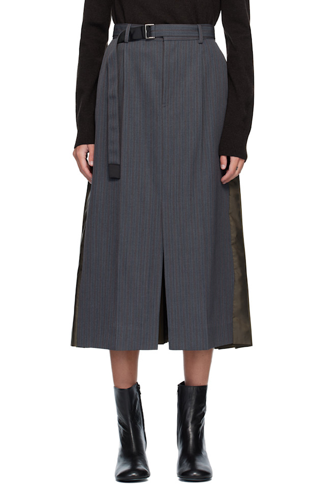 Sacai Миди-Юбка из замши в серо-хаки полоску
Sacai Миди-Юбка из замши в серо-хаки полоску