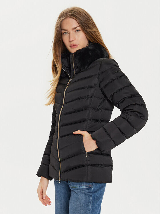 Пуховик стандартного кроя Geox, черный
Пуховик стандартного кроя Geox, черный