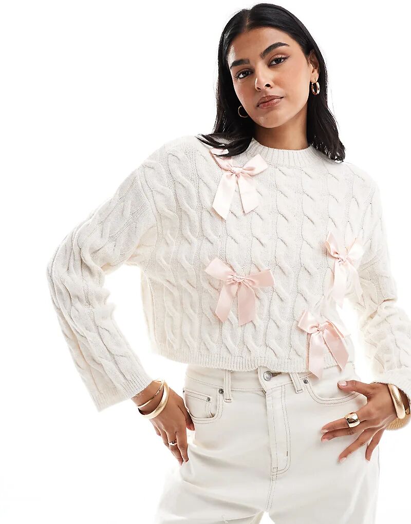 Miss Selfridge – Вязаный джемпер светло-бежевого цвета с атласными бантами
Miss Selfridge – Вязаный джемпер светло-бежевого цвета с атласными бантами