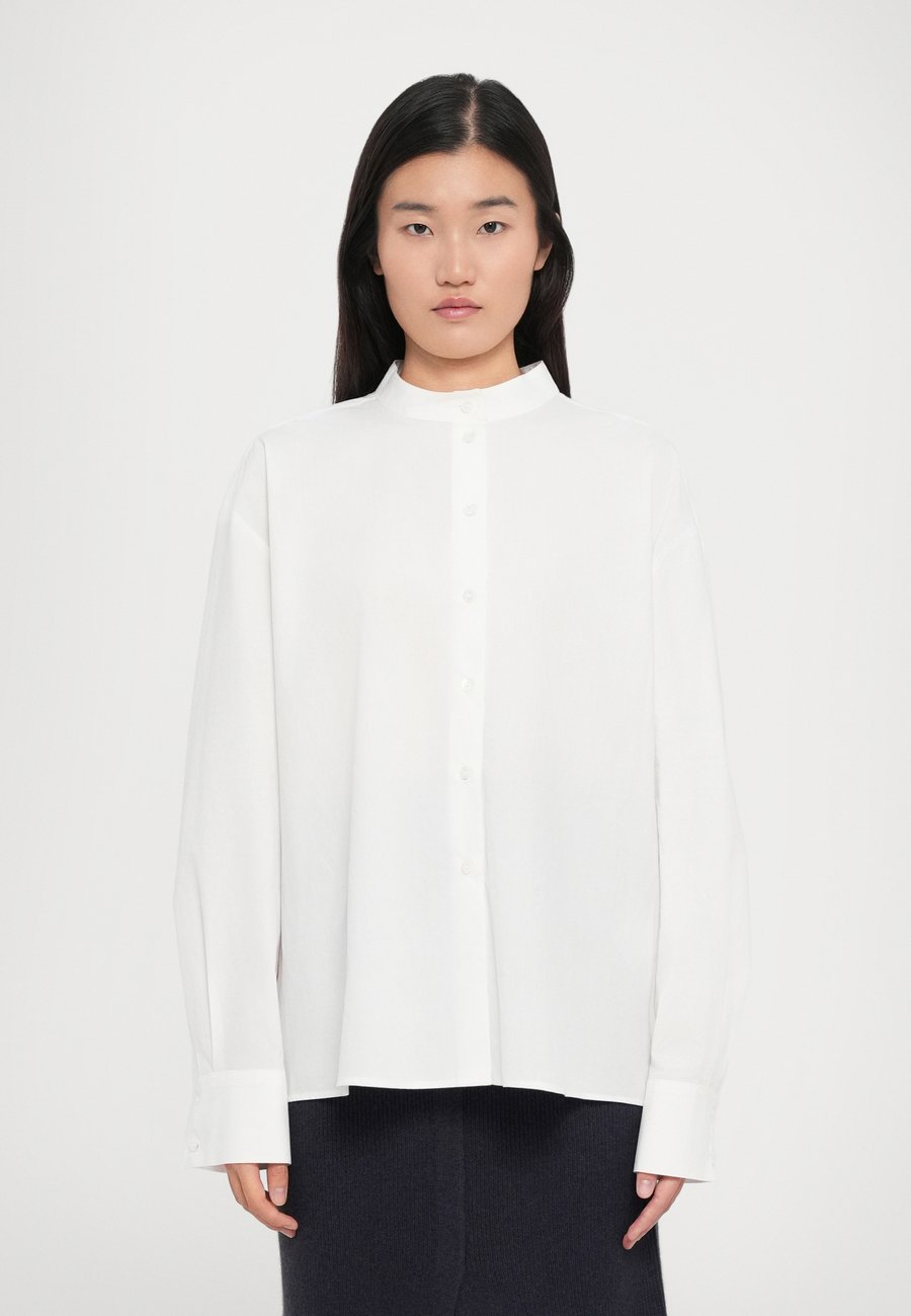 Блуза Emporio Armani SHIRT, Optical White/White
Блуза Emporio Armani SHIRT, Optical White/White