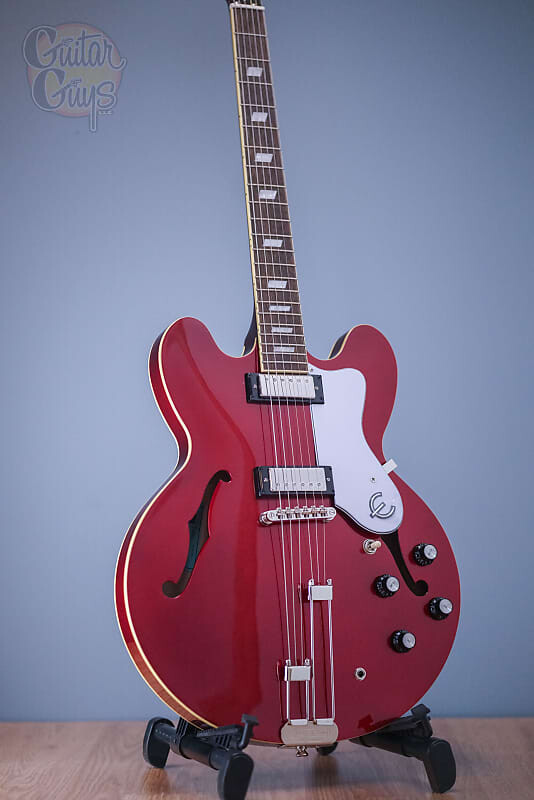 Epiphone Riviera Frequensator Tailpiece Sparkling Burgundy
Epiphone Riviera Frequensator Tailpiece Sparkling Burgundy