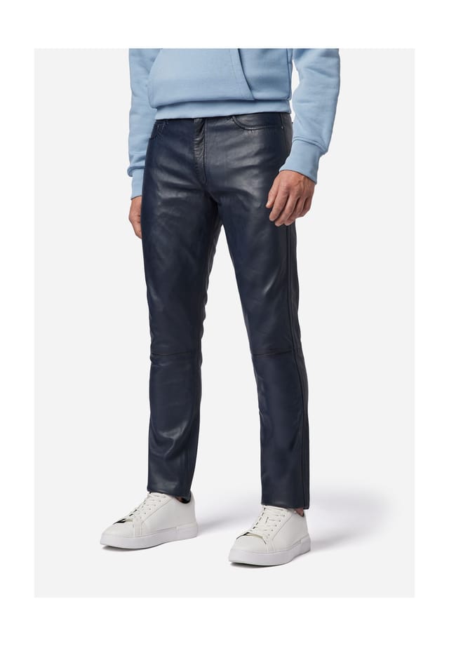 Кожаные брюки облегающего кроя Кожаные брюки с 5 карманами из кожи ягненка - облегающий крой Ricano, синий
Кожаные брюки облегающего кроя Кожаные брюки с 5 карманами из кожи ягненка - облегающий крой Ricano, синий