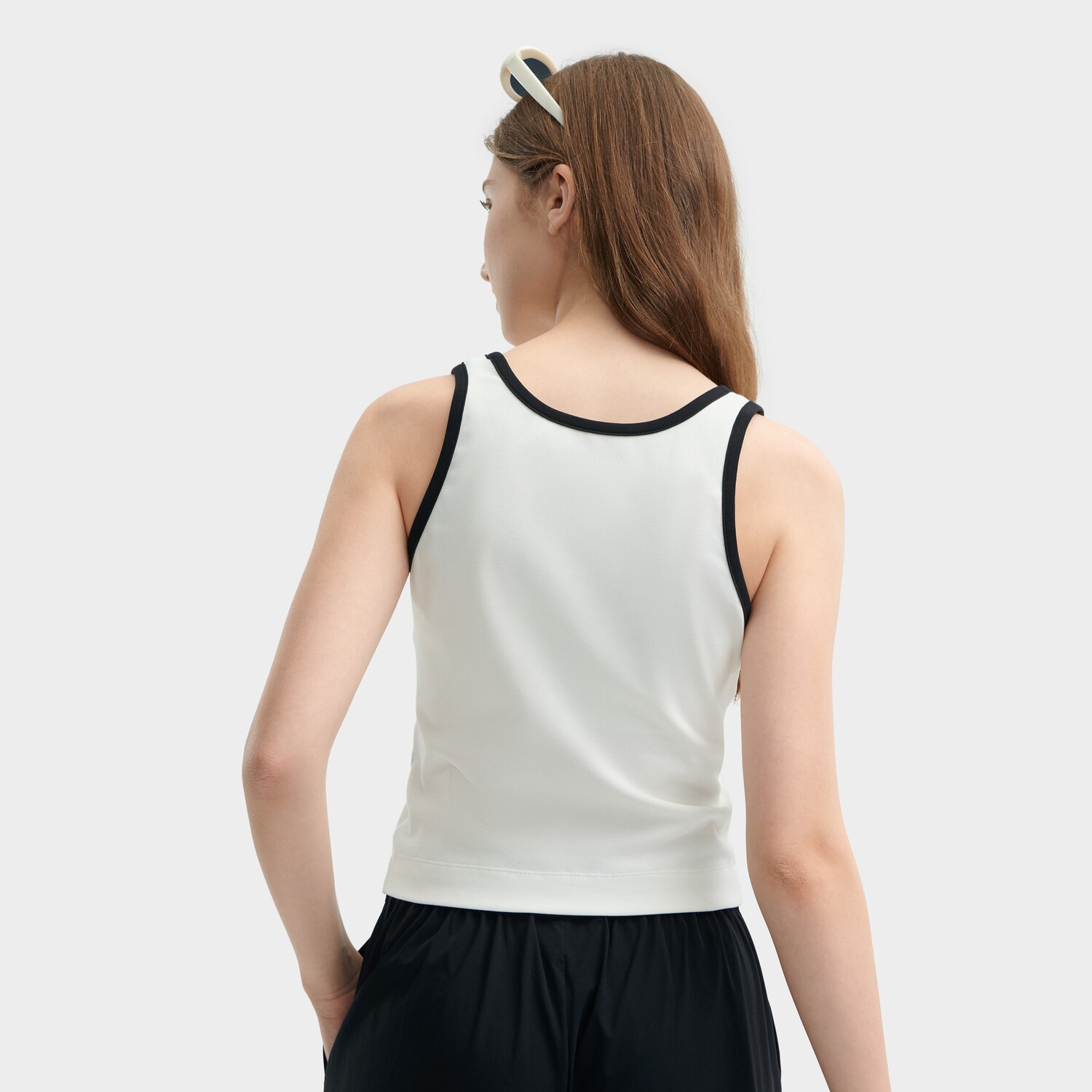 Жилет женский белый Fila
Жилет женский белый Fila