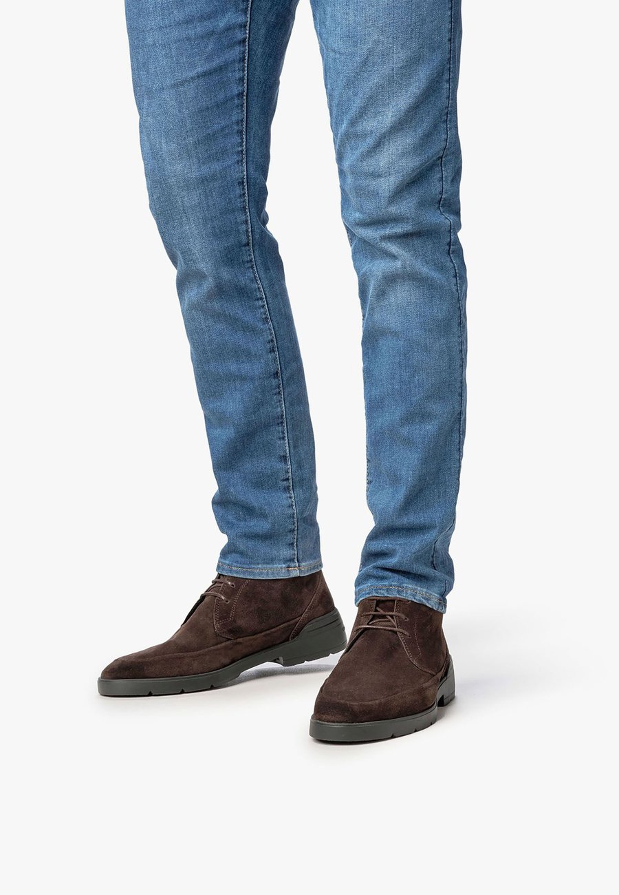 Ботинки Floris van Bommel DE VENKER, Darkbrown/Dark Brown
Ботинки Floris van Bommel DE VENKER, Darkbrown/Dark Brown