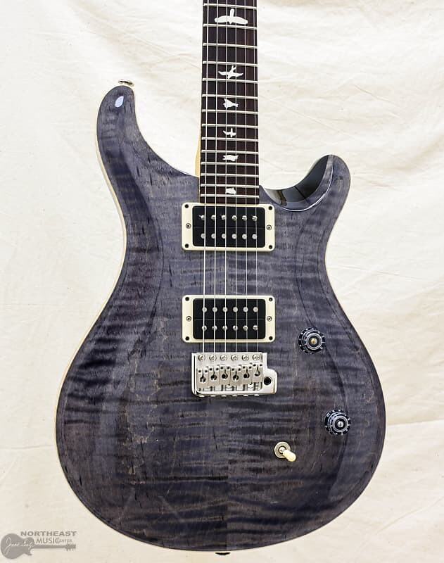 Гитары PRS CE 24 — выцветшие серо-черные (серийный номер: 0348716)
Гитары PRS CE 24 — выцветшие серо-черные (серийный номер: 0348716)