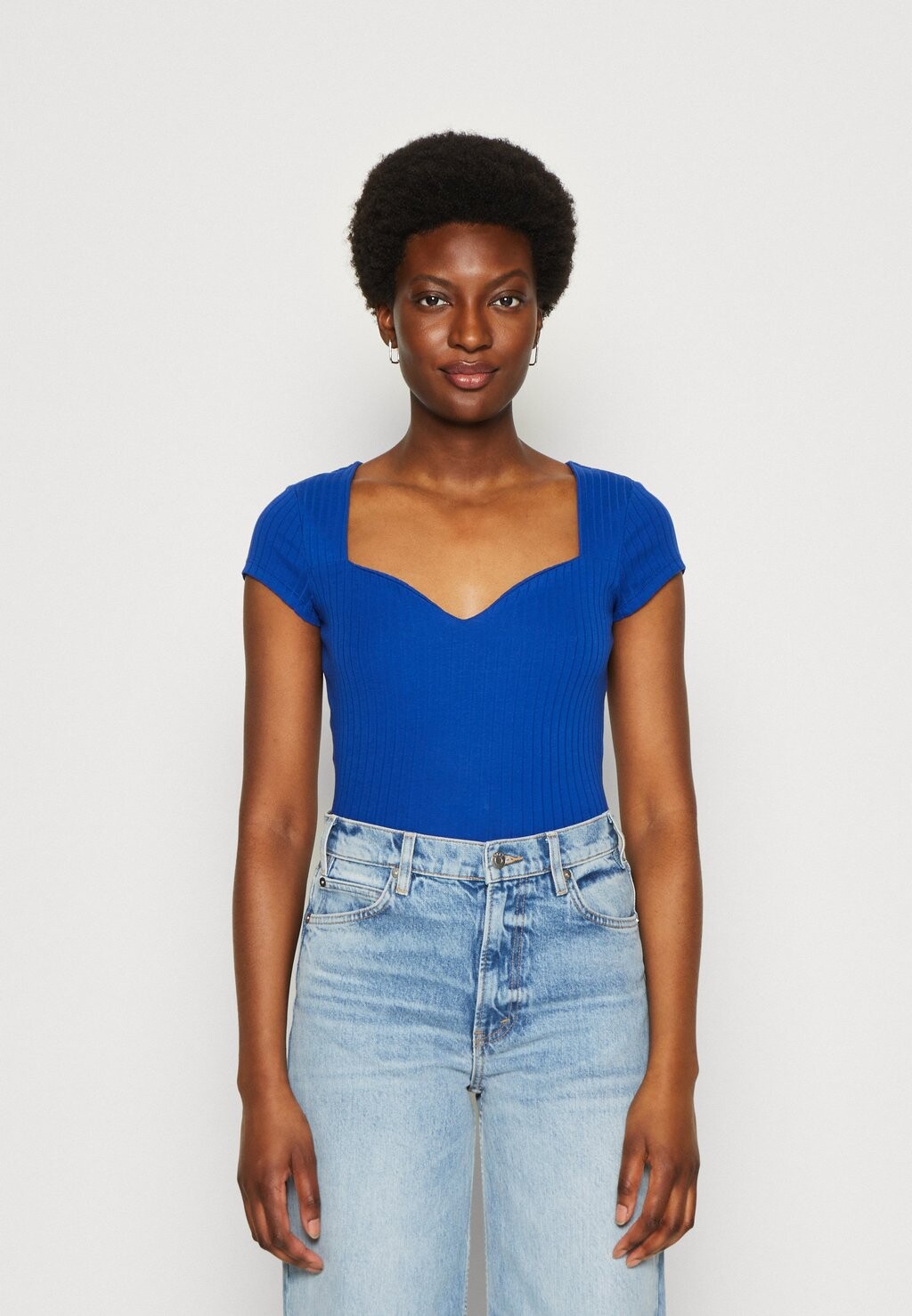 Футболка с принтом Anna Field, синий
Футболка с принтом Anna Field, синий