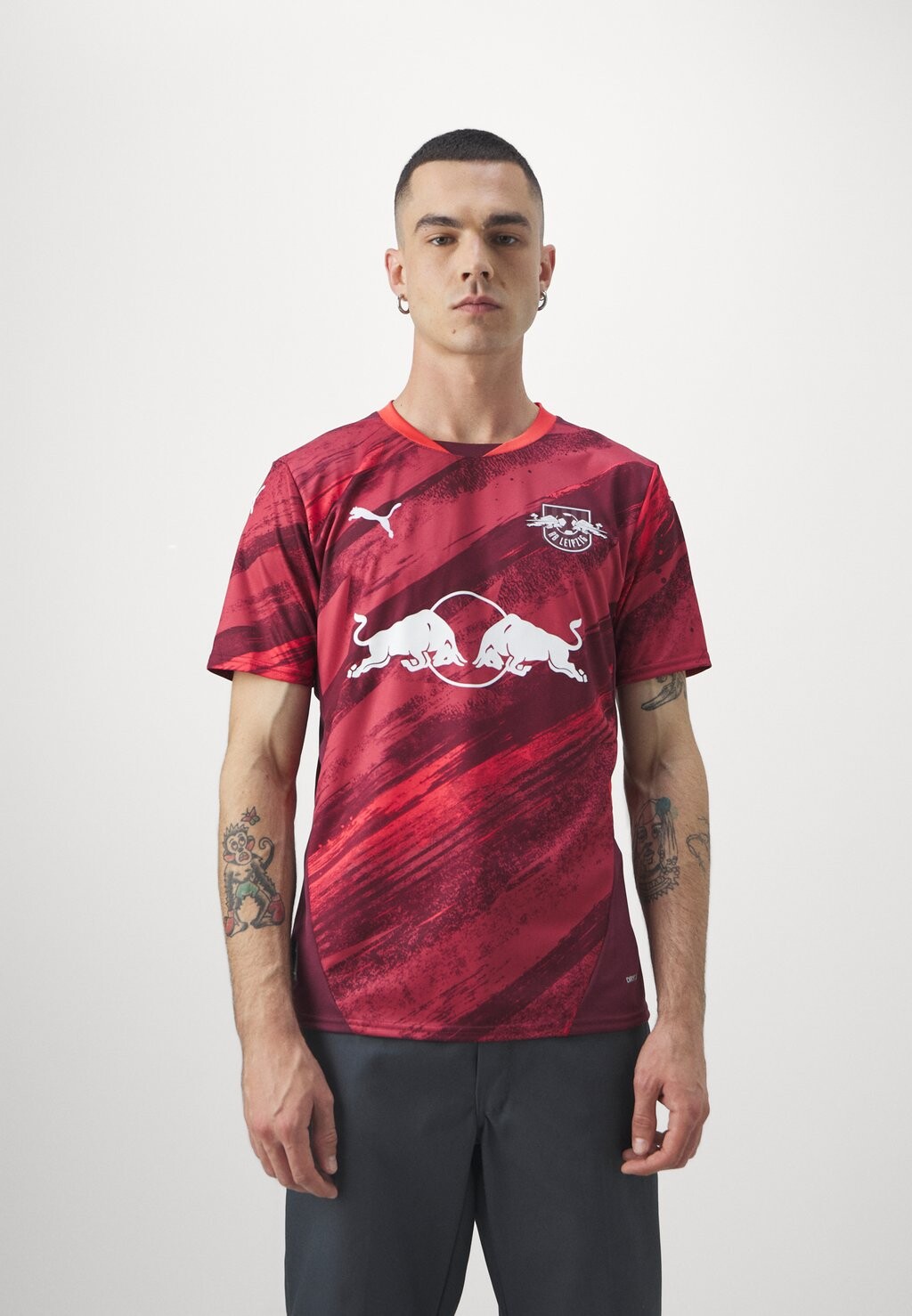 Футбольная майка RB LEIPZIG AWAY REPLICA Puma, Бордо 
Футбольная майка RB LEIPZIG AWAY REPLICA Puma, Бордо