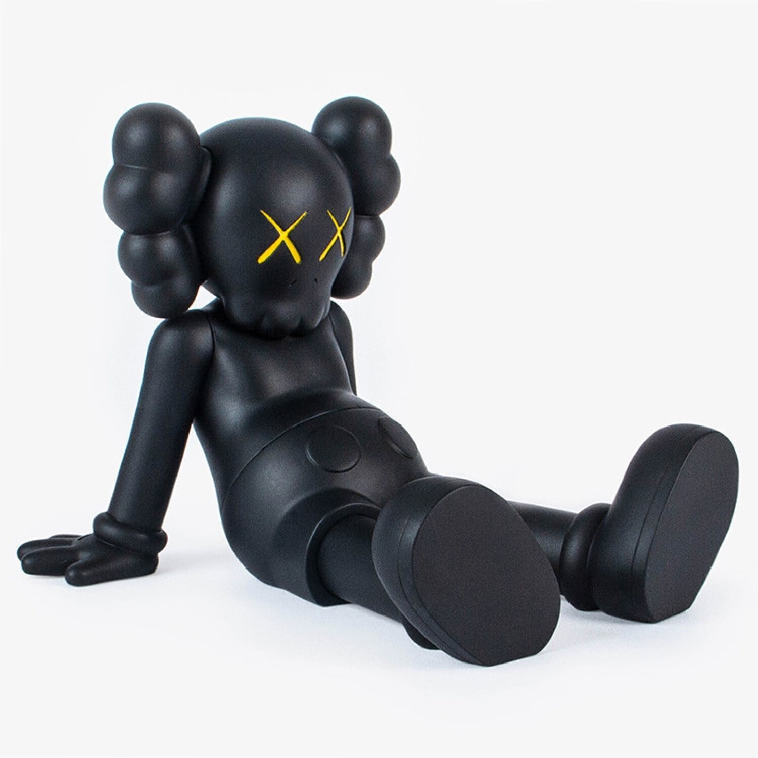 Виниловая фигурка Kaws Holiday Taipei, черный
Виниловая фигурка Kaws Holiday Taipei, черный