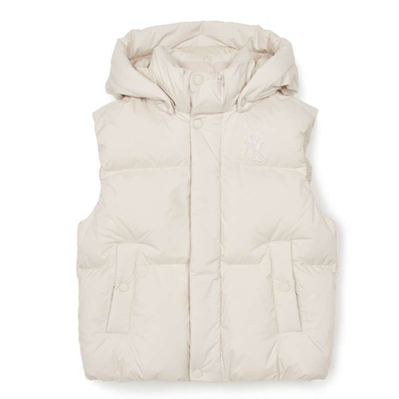 MLB KIDS Пуховики ecru для подростков
MLB KIDS Пуховики ecru для подростков