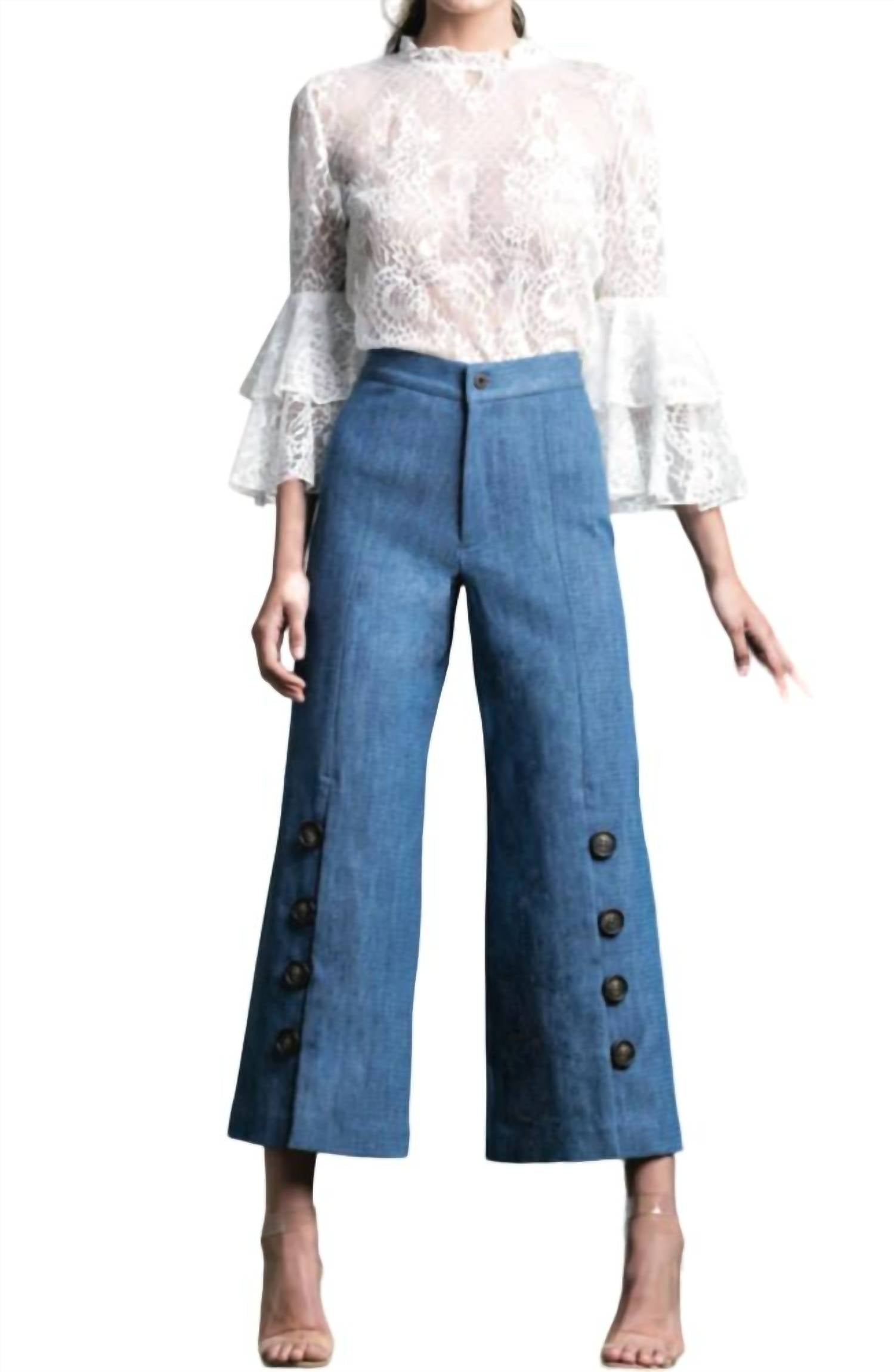 Leigh Топ в белом цвете Luba by Hannah Payne
Leigh Топ в белом цвете Luba by Hannah Payne