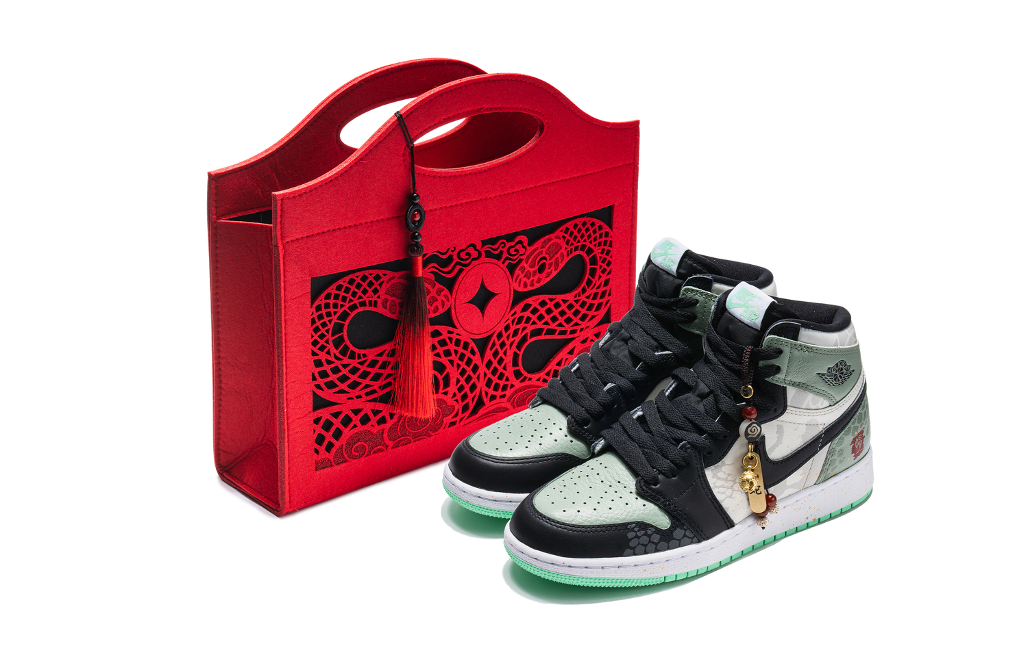 Jordan Air 1 High Top детские баскетбольные кроссовки Green для подростков
Jordan Air 1 High Top детские баскетбольные кроссовки Green для подростков