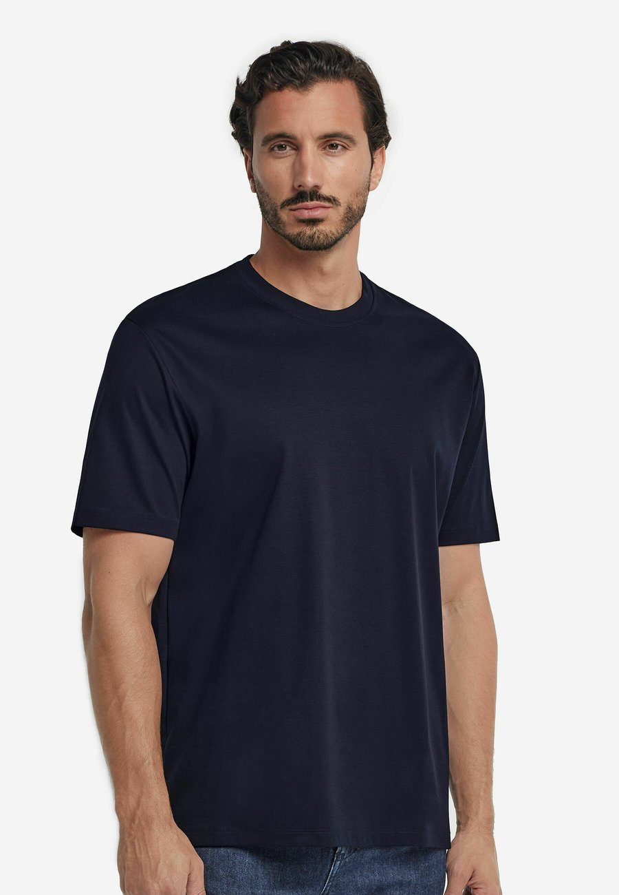 Футболка Falconeri Basic T-shirt, Navy Blue/Royal Blue
Футболка Falconeri Basic T-shirt, Navy Blue/Royal Blue