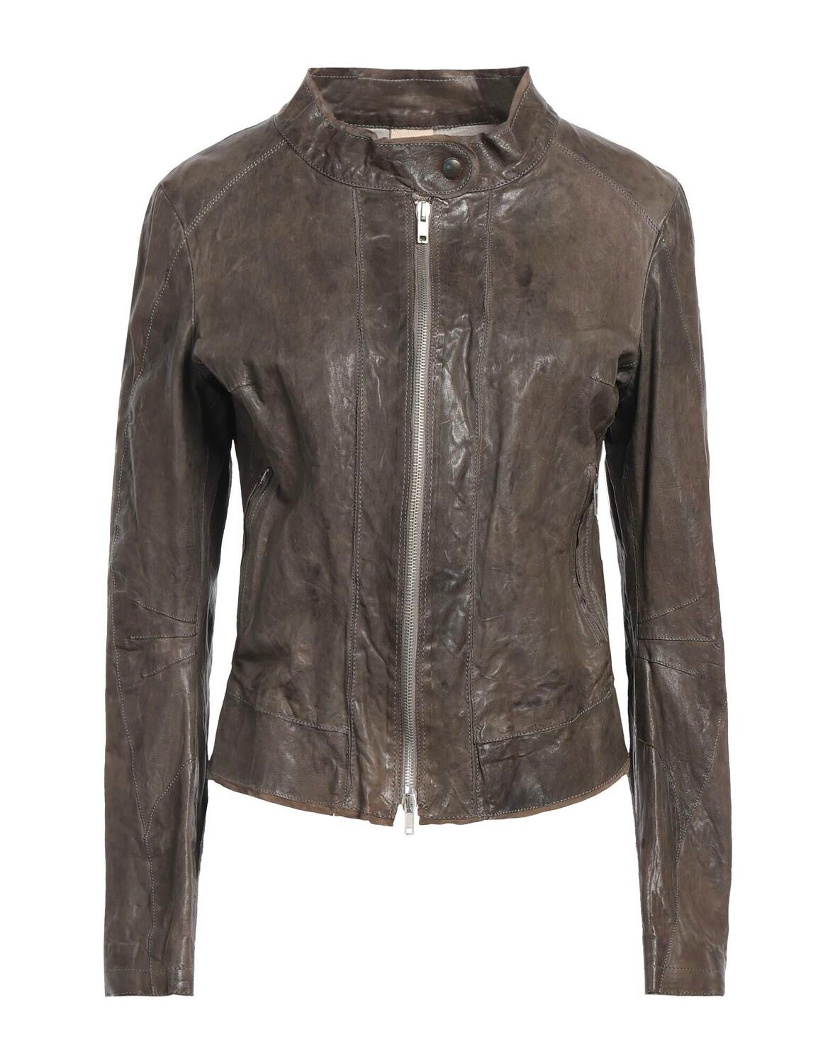 Куртка B, серый
Куртка B, серый