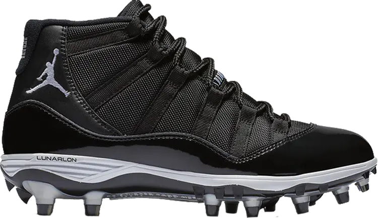 Кроссовки Jordan 11 Retro TD Cleat Space Jam, черный
Кроссовки Jordan 11 Retro TD Cleat Space Jam, черный