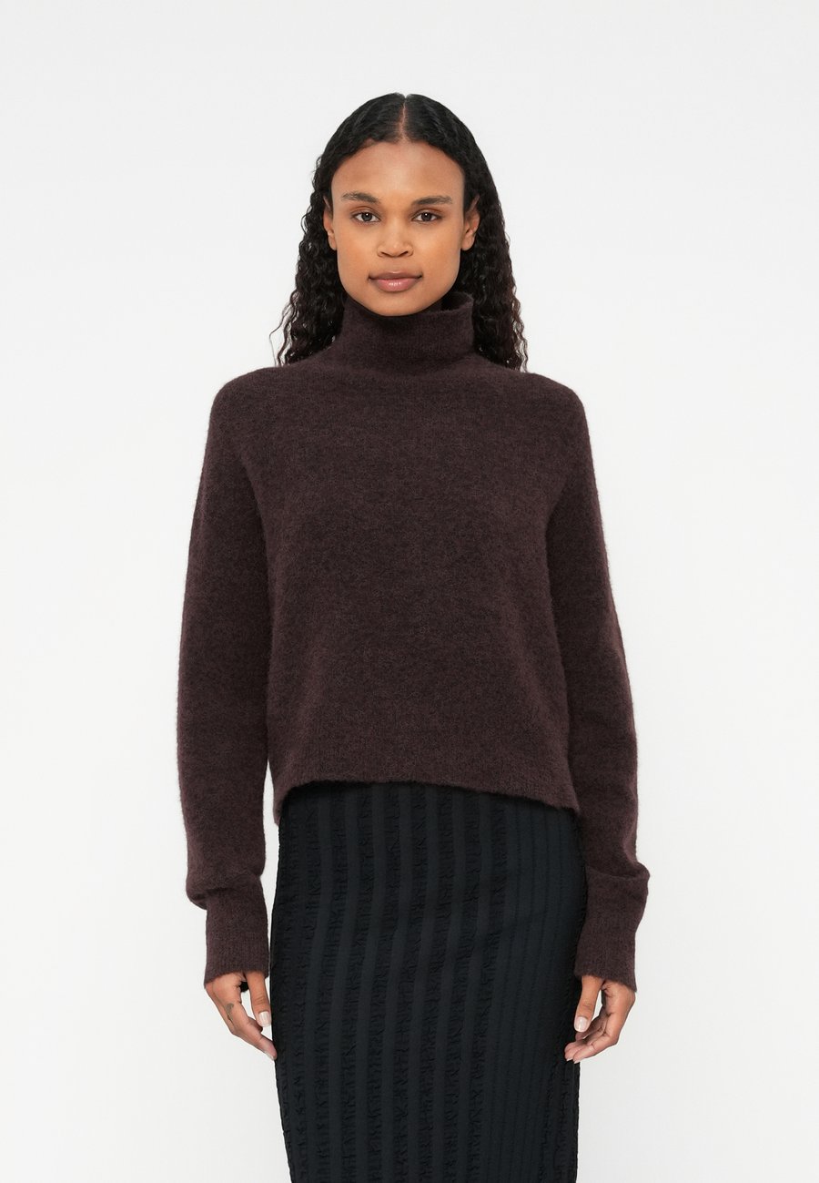 Джемпер Samsøe Samsøe NOLA, Fudge Melange/Dark Purple
Джемпер Samsøe Samsøe NOLA, Fudge Melange/Dark Purple