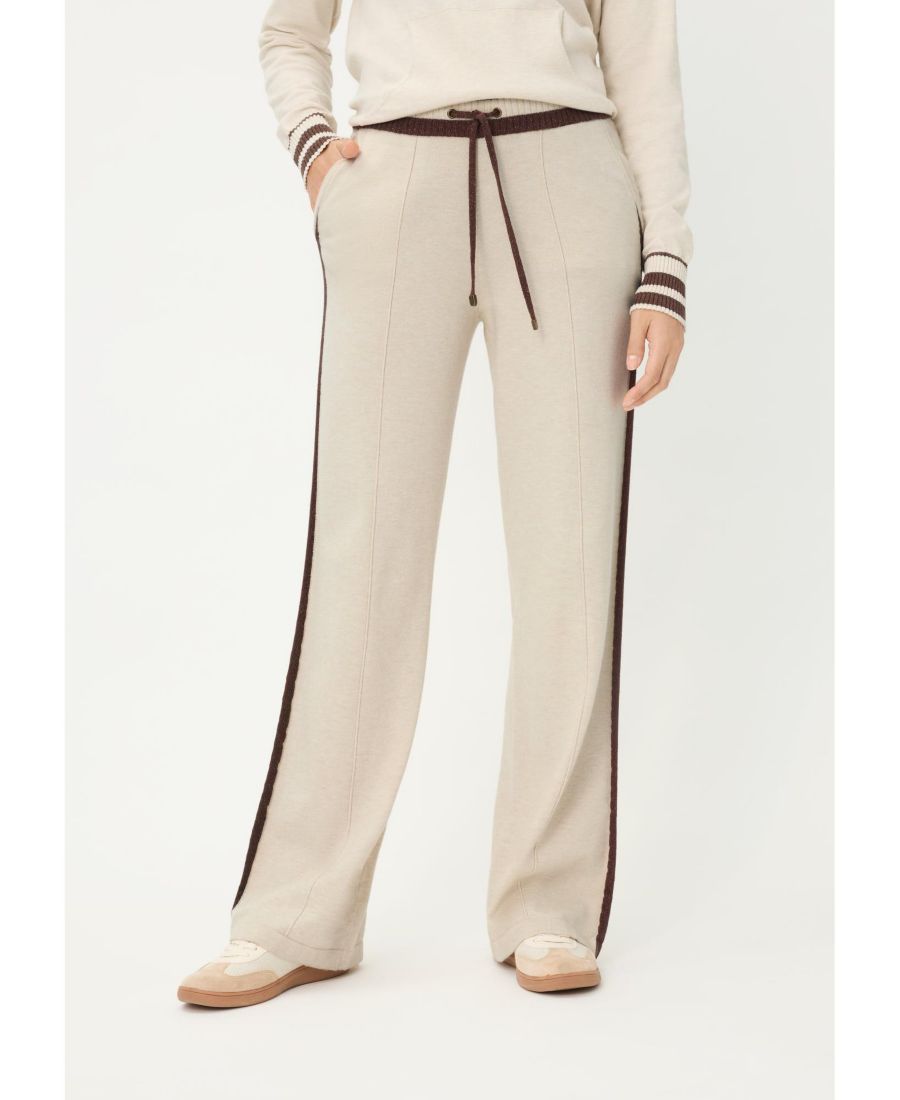 Женские трикотажные брюки Anna Fit с широкими штанинами и завязками Olsen, Almond beige melange
Женские трикотажные брюки Anna Fit с широкими штанинами и завязками Olsen, Almond beige melange