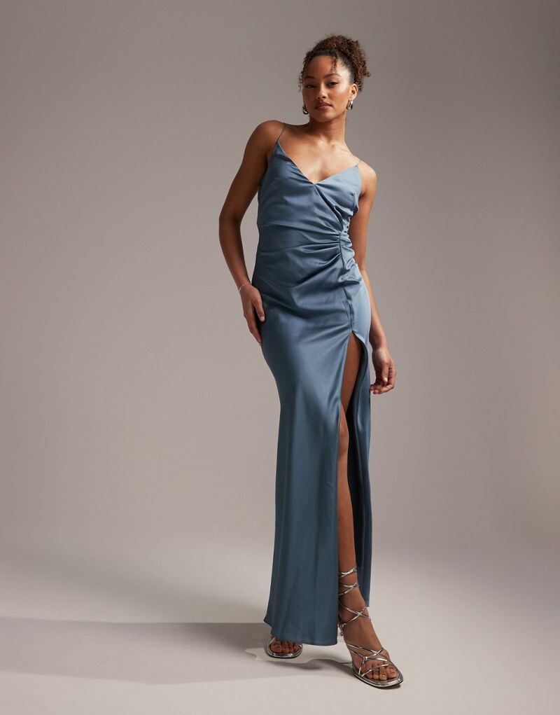 ASOS DESIGN Bridesmaid — атласное платье макси с драпировкой и бретелями пыльно-синего цвета
ASOS DESIGN Bridesmaid — атласное платье макси с драпировкой и бретелями пыльно-синего цвета