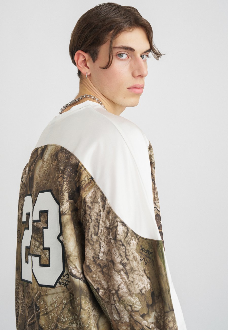 Топ Jordan HOCKEY, Medium Olive/Sail/Olive
Топ Jordan HOCKEY, Medium Olive/Sail/Olive