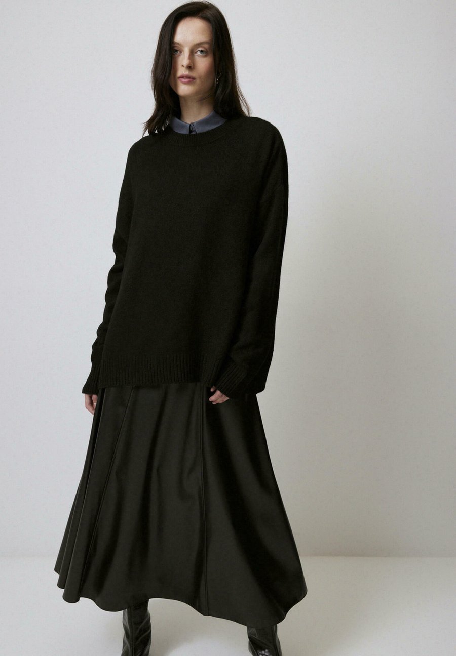 Джемпер Touché Privé SOLID, Black
Джемпер Touché Privé SOLID, Black