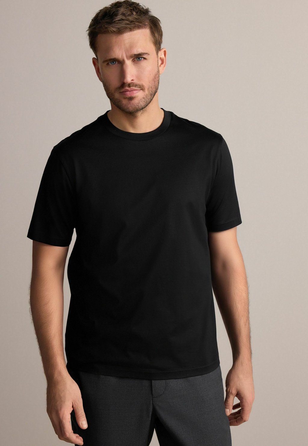 Базовая футболка Next, черный
Базовая футболка Next, черный