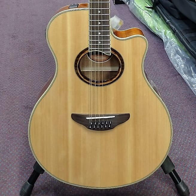 Yamaha APX700II-12 Thinline Acoustic/Electric 12-струнная гитара с вырезом, натуральный цвет APX700II-12 Thinline Acoustic/Electric Cutaway 12-String Guitar
Yamaha APX700II-12 Thinline Acoustic/Electric 12-струнная гитара с вырезом, натуральный цвет APX700II-12 Thinline Acoustic/Electric Cutaway 12-String Guitar