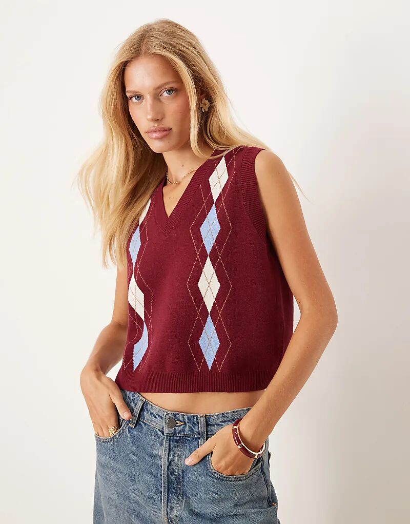 Тонкая трикотажная майка ASOS DESIGN на пуговицах с ромбовидным узором
Тонкая трикотажная майка ASOS DESIGN на пуговицах с ромбовидным узором