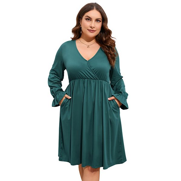 Женское платье plus size v-образным вырезом, а-силуэта, длины миди, обертывающее Maxxis Merch, Dark Green
Женское платье plus size v-образным вырезом, а-силуэта, длины миди, обертывающее Maxxis Merch, Dark Green