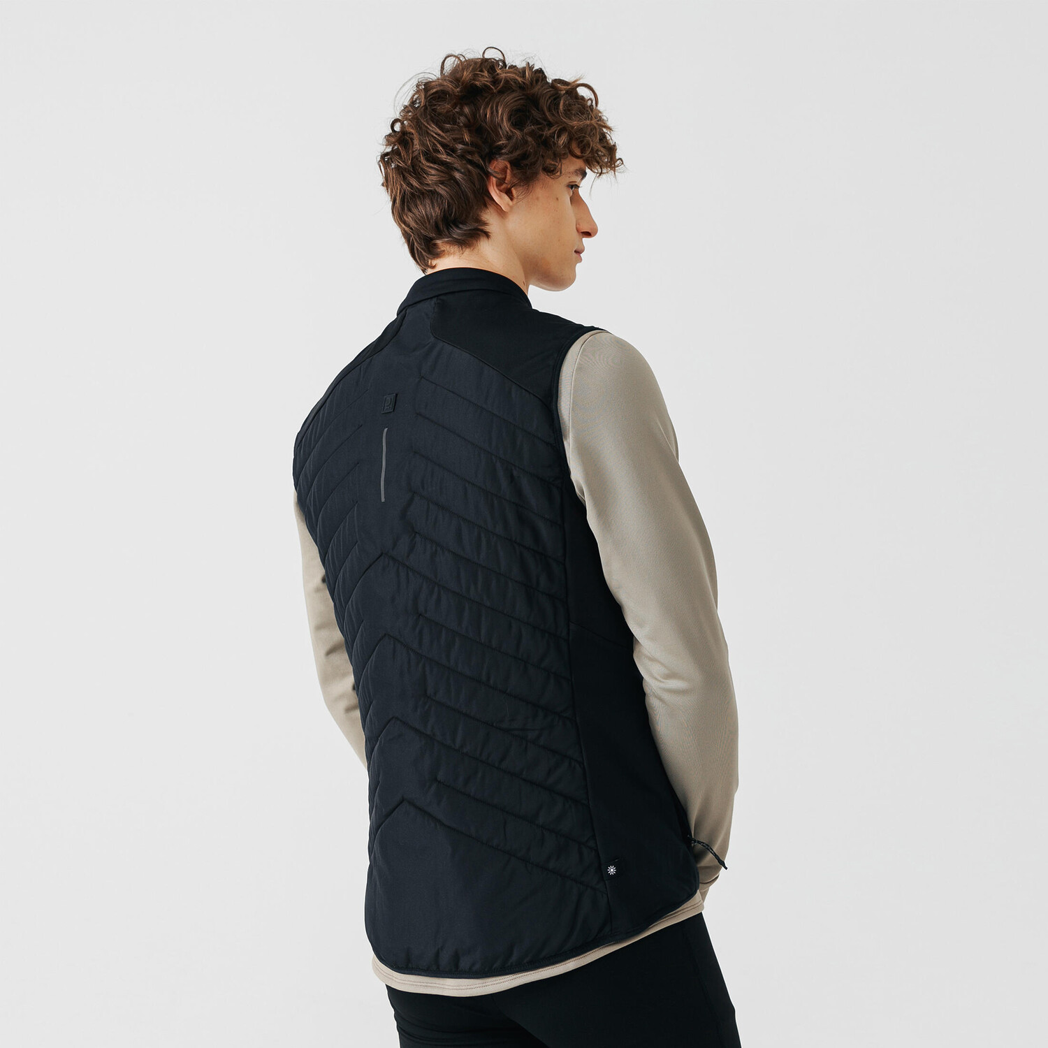 Беговой жилет теплый + мужской черный KALENJI, черный
Беговой жилет теплый + мужской черный KALENJI, черный