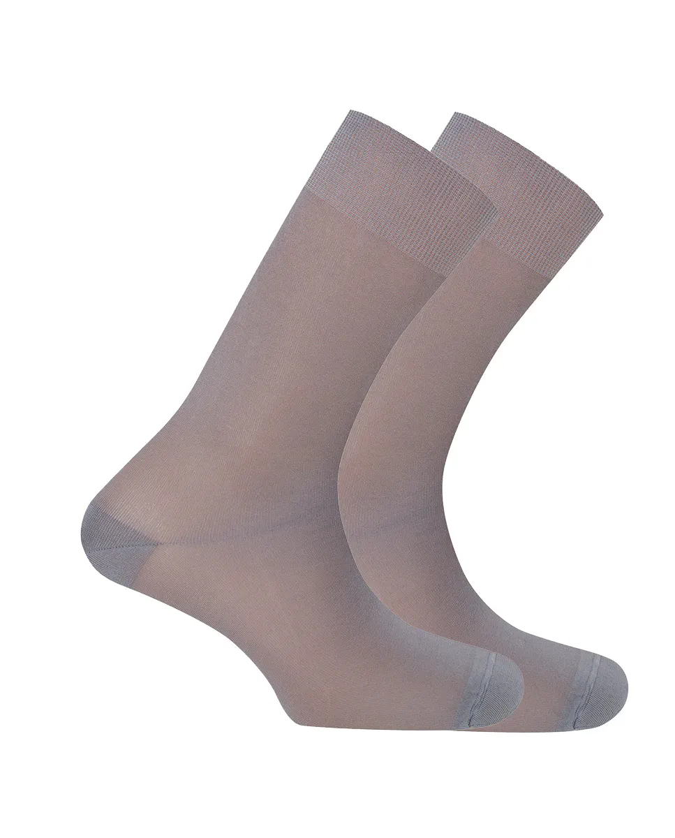 В упаковке 2 пары мужских серых носков из полиамида Punto Blanco
В упаковке 2 пары мужских серых носков из полиамида Punto Blanco