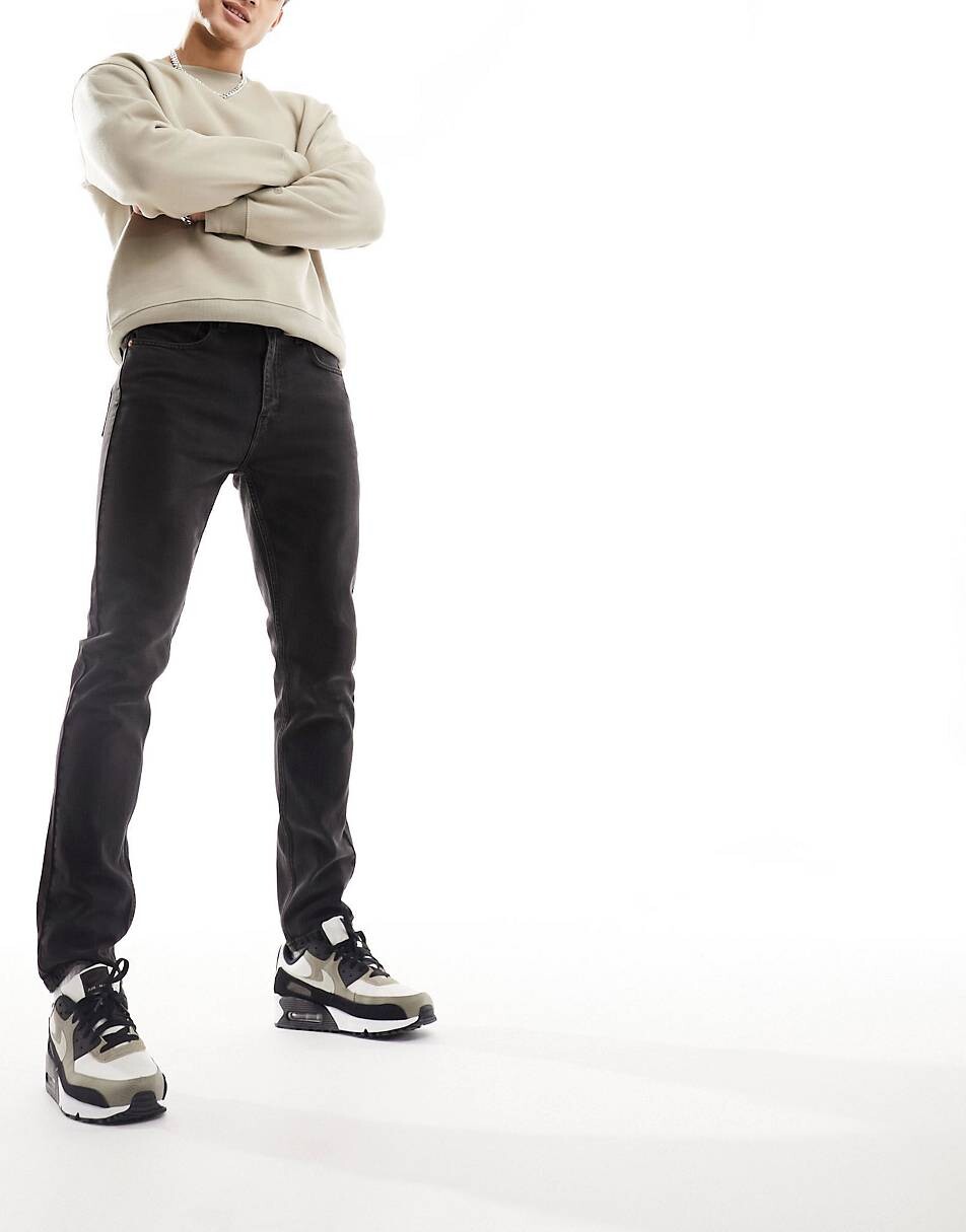 Джинсы Levi's 515 Slim Fit, черный
Джинсы Levi's 515 Slim Fit, черный