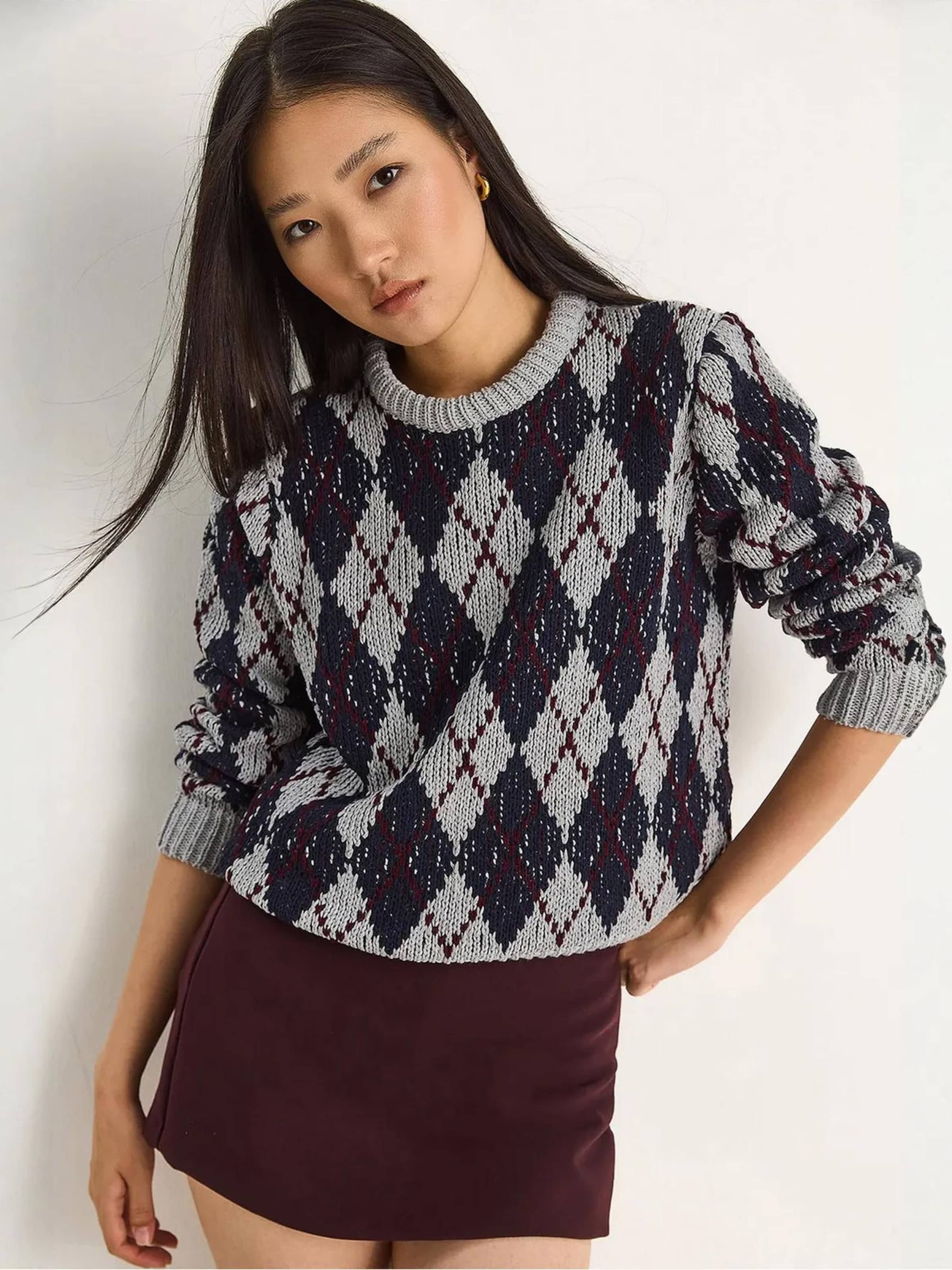 Bianco Lucci Свитер светло-серого цвета
Bianco Lucci Свитер светло-серого цвета