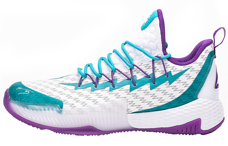 Баскетбольные кроссовки мужские низкие синие Peak
Баскетбольные кроссовки мужские низкие синие Peak