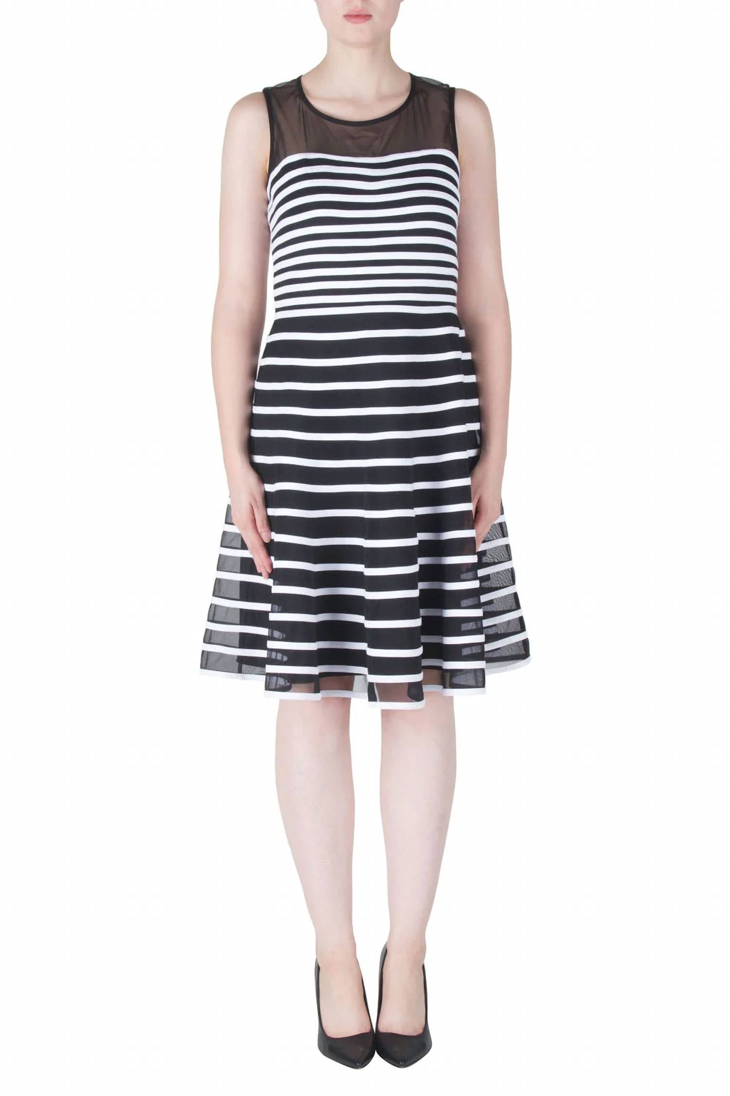 Черно-белое платье силуэта фит-энд-флэр Joseph Ribkoff
Черно-белое платье силуэта фит-энд-флэр Joseph Ribkoff