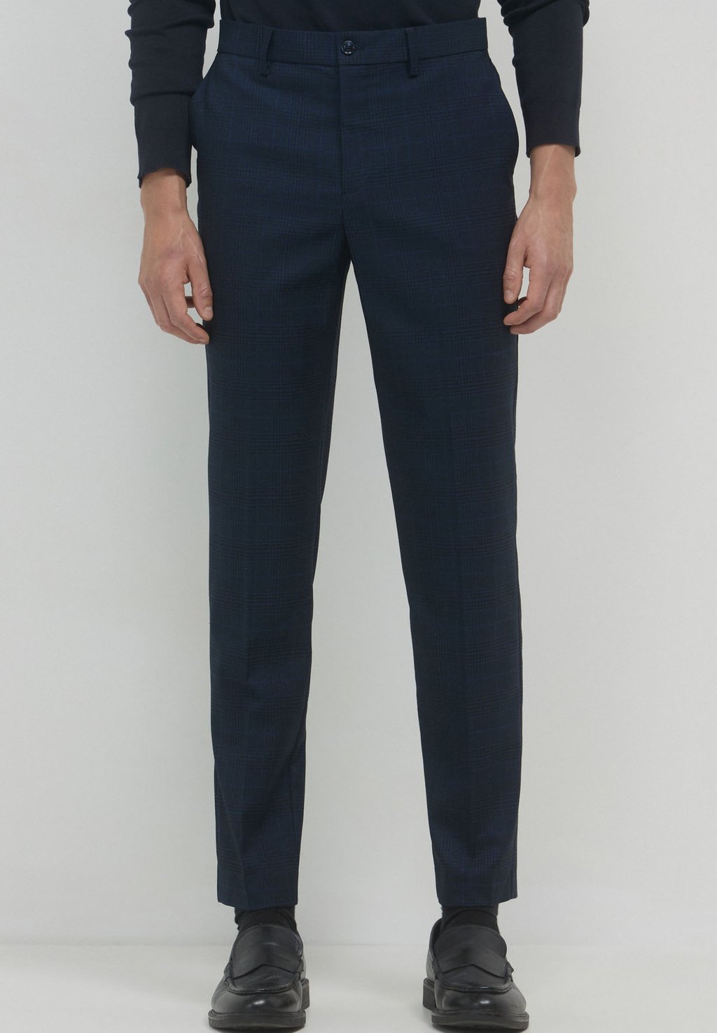 Чиносы A QUADRI Calliope, темно-синий
Чиносы A QUADRI Calliope, темно-синий