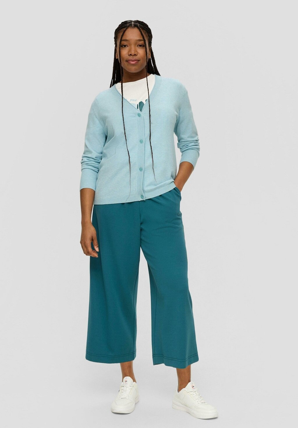 Кардиган QS, светло-голубой
Кардиган QS, светло-голубой