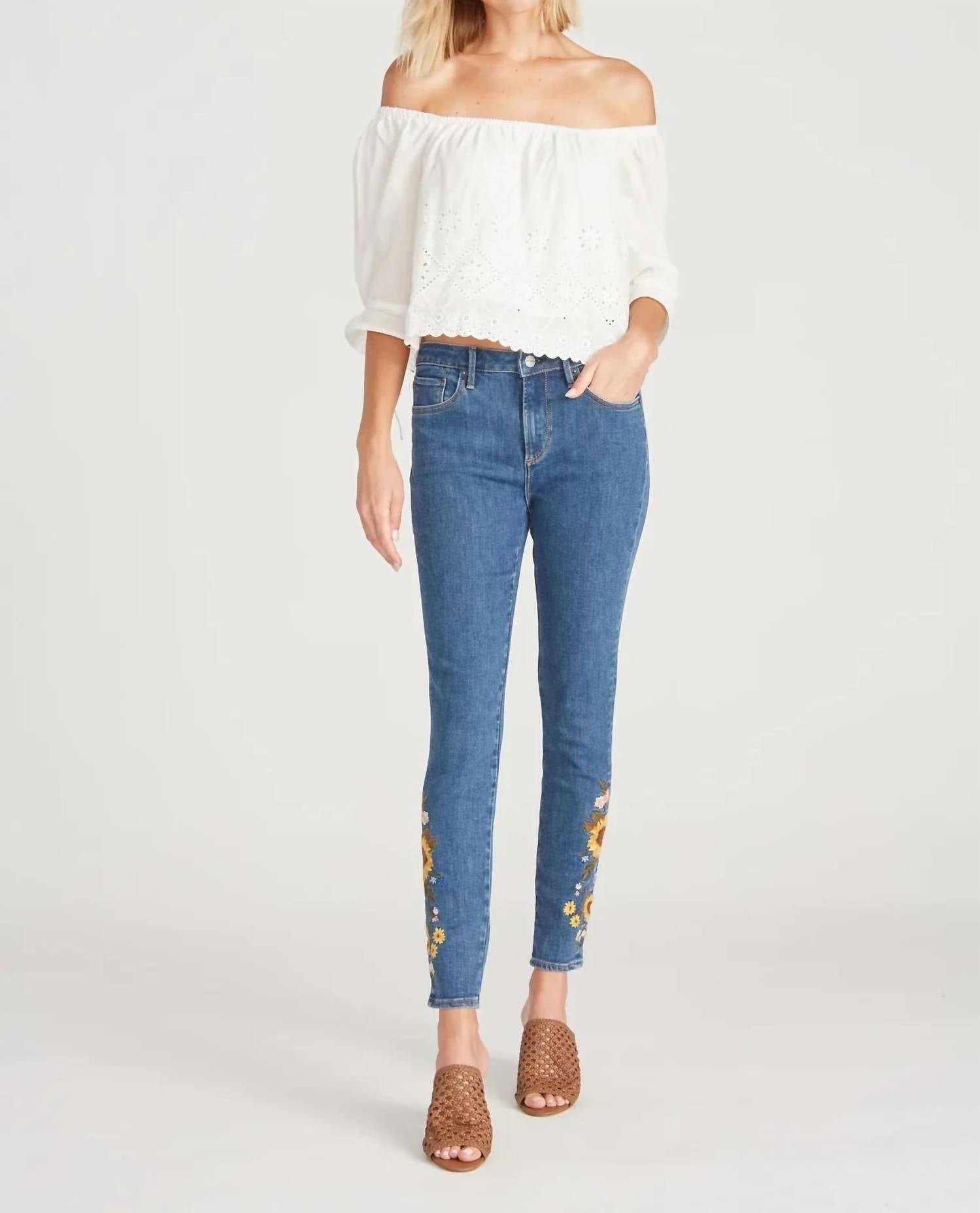 Узкие джинсы Jackie High Rise Falling Sunflowers из денима средней потертости DRIFTWOOD, цвет medium wash denim
Узкие джинсы Jackie High Rise Falling Sunflowers из денима средней потертости DRIFTWOOD, цвет medium wash denim