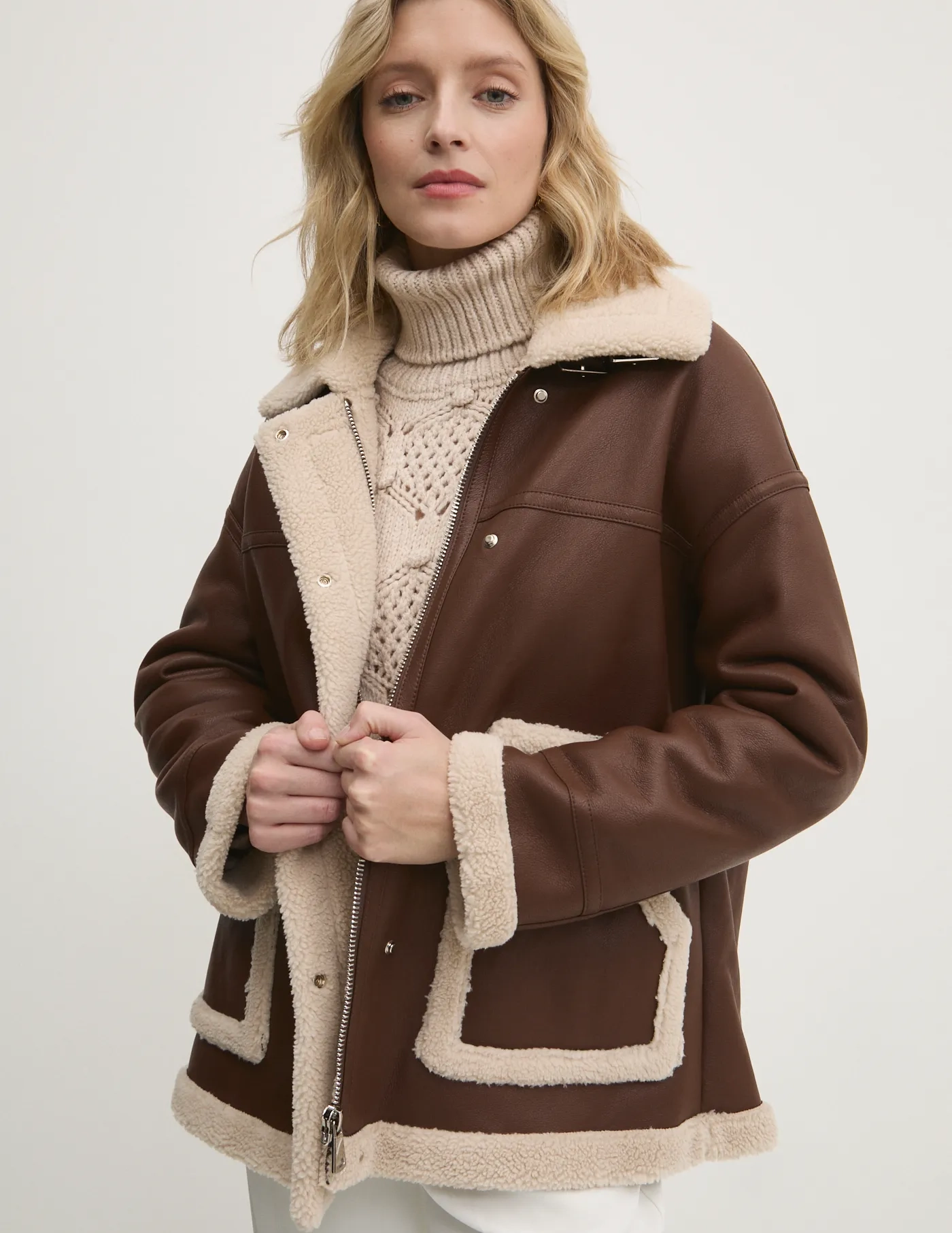 Куртка Answear Lab, коричневый
Куртка Answear Lab, коричневый