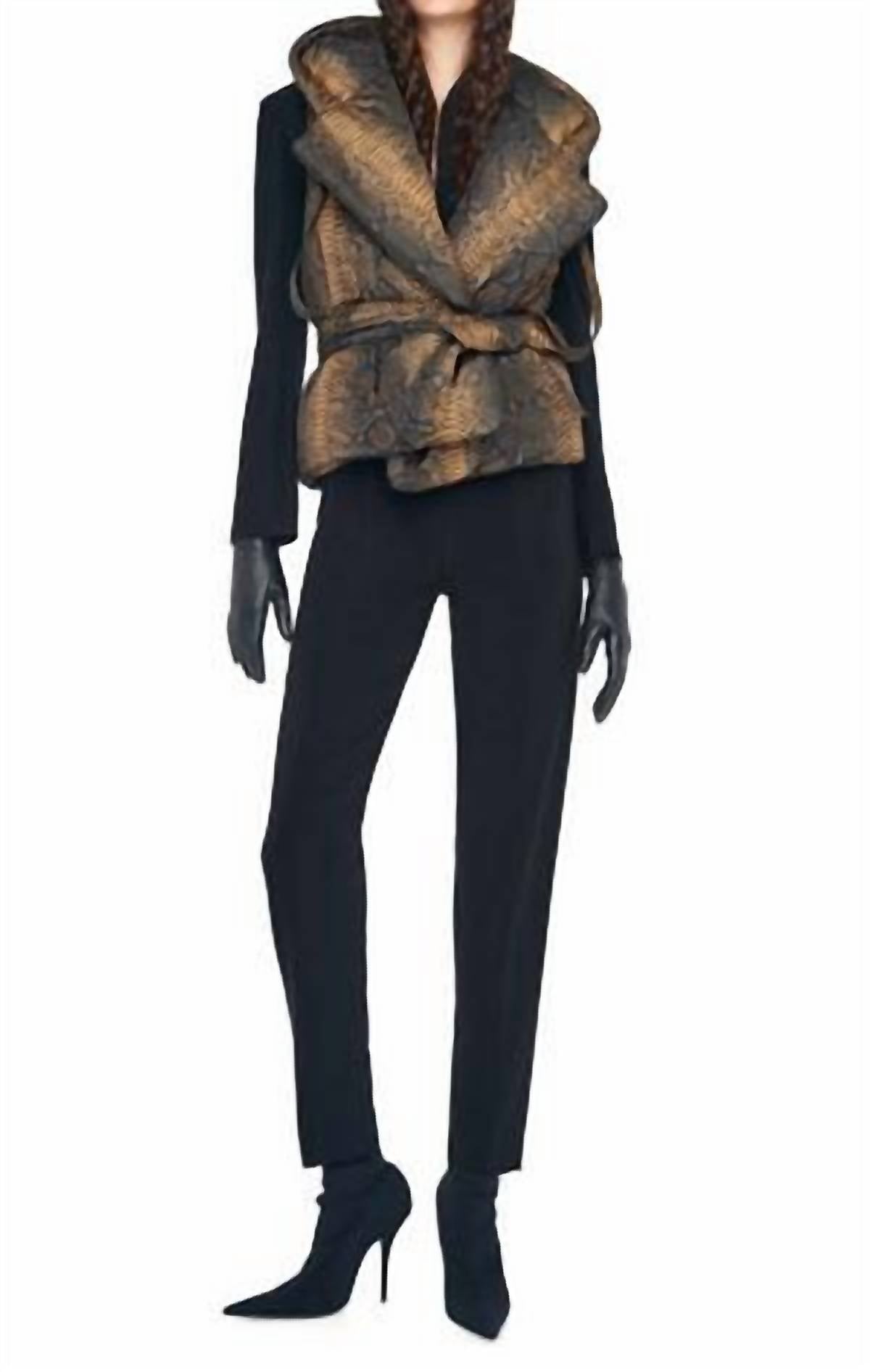 Капюшон безрукавный спальный жилет из питона Norma Kamali, Python 
Капюшон безрукавный спальный жилет из питона Norma Kamali, Python