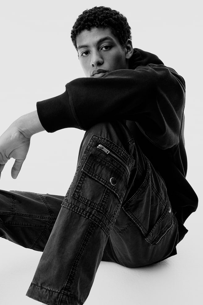 Брюки-Карго из твила, стандартного кроя H&M, черный
Брюки-Карго из твила, стандартного кроя H&M, черный