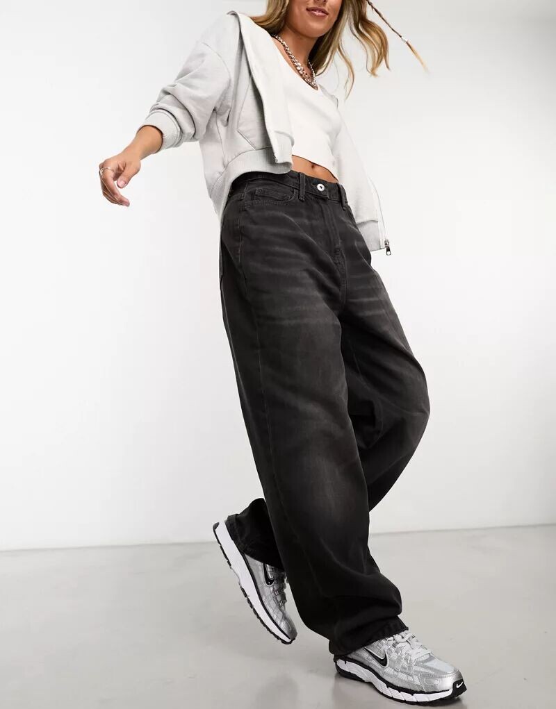 COLLUSION x 014 Antifit – черные джинсы со средней посадкой на талии
COLLUSION x 014 Antifit – черные джинсы со средней посадкой на талии