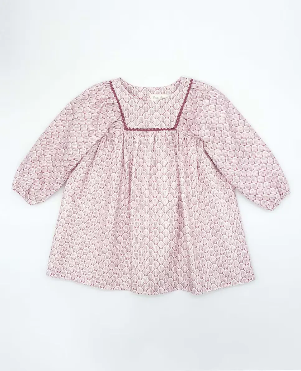 Хлопковое платье для девочки с принтом в виде листьев Fina Ejerique, цвет Lila
Хлопковое платье для девочки с принтом в виде листьев Fina Ejerique, цвет Lila