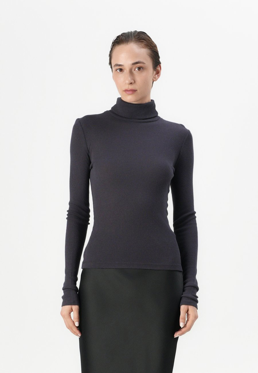 Джемпер Samsøe Samsøe SONNET , Charcoal Art/Dark Grey
Джемпер Samsøe Samsøe SONNET , Charcoal Art/Dark Grey