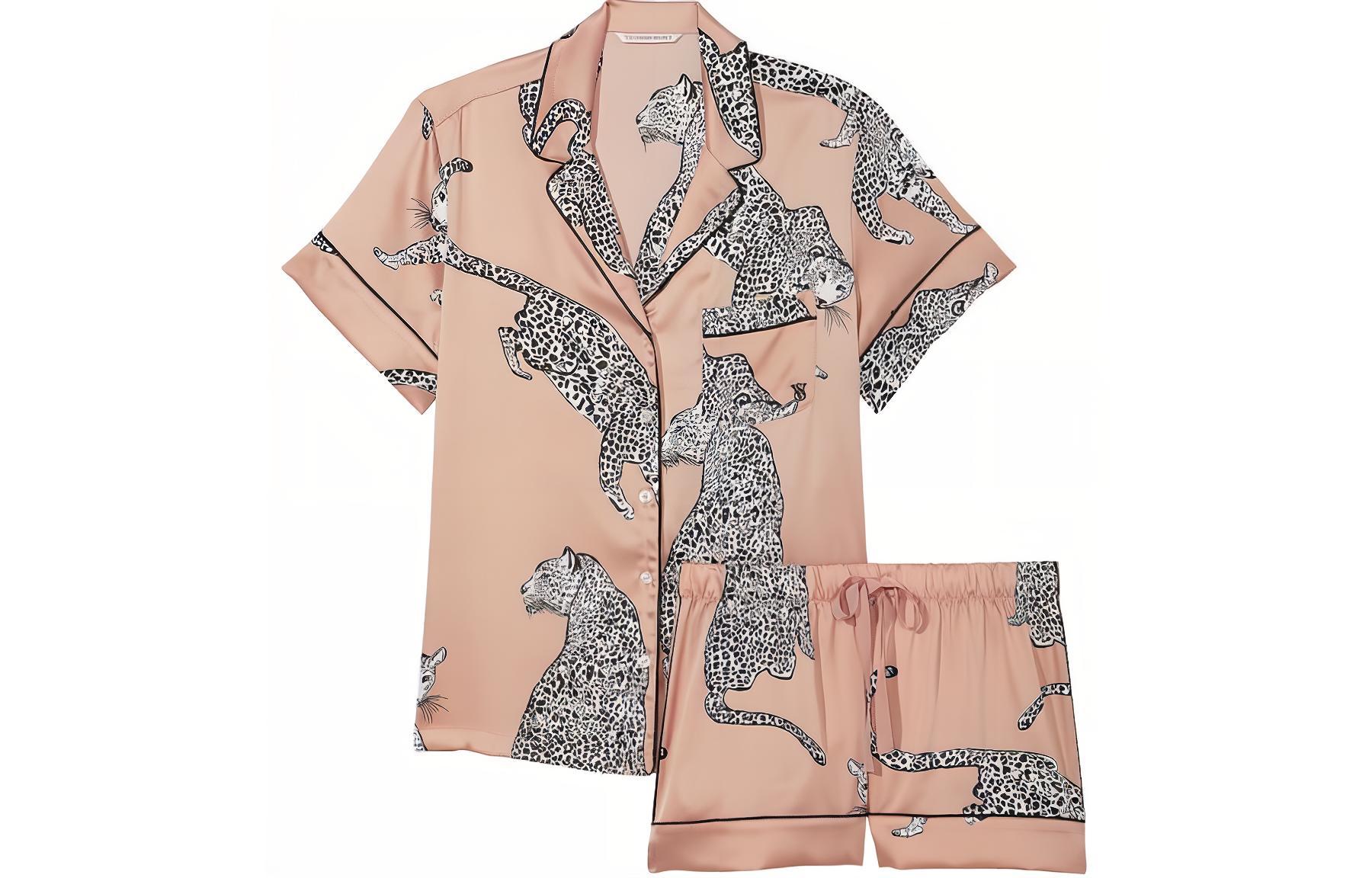 Атласный короткий комплект пижамы/Вечерний румяный леопардовый комплект пижамы женский светло-коричневый Victoria's Secret, Комплекты одежды (Светло-коричневый)
Атласный короткий комплект пижамы/Вечерний румяный леопардовый комплект пижамы женский светло-коричневый Victoria's Secret, Комплекты одежды (Светло-коричневый)