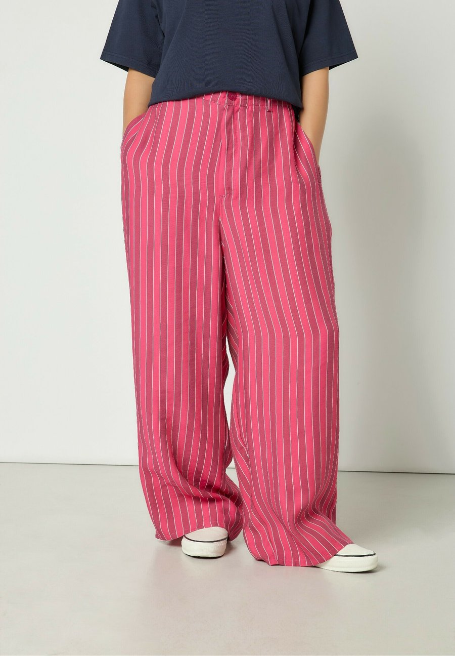 Брюки American Vintage YSOLI, Anna/Pink
Брюки American Vintage YSOLI, Anna/Pink