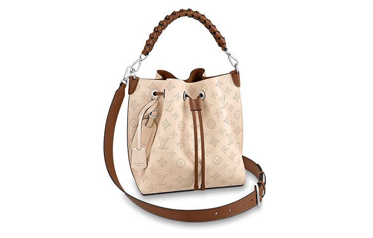 Сумка Louis Vuitton, basic set (bag+dust bag)
Сумка Louis Vuitton, basic set (bag+dust bag)