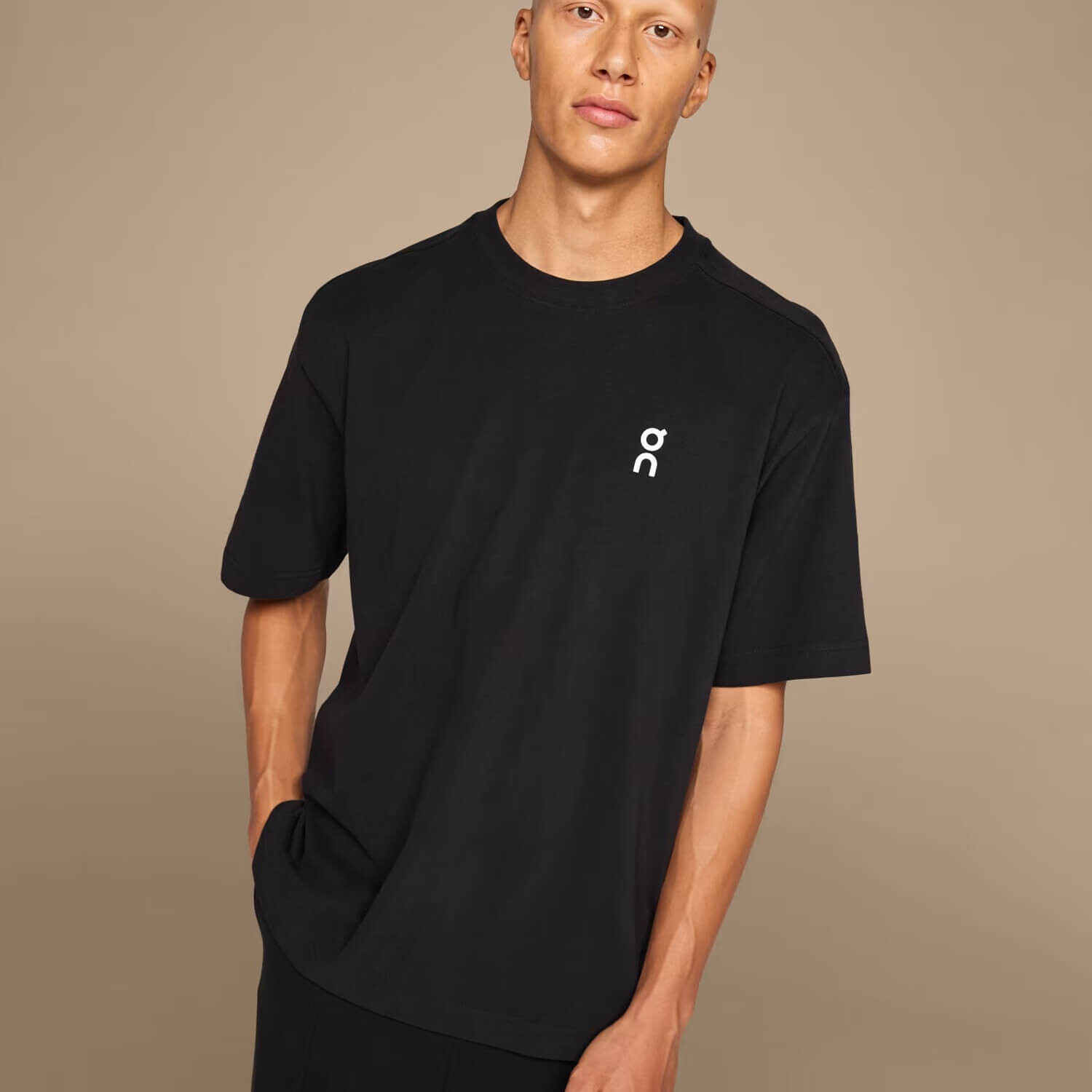 Футболка On Club T, черный
Футболка On Club T, черный