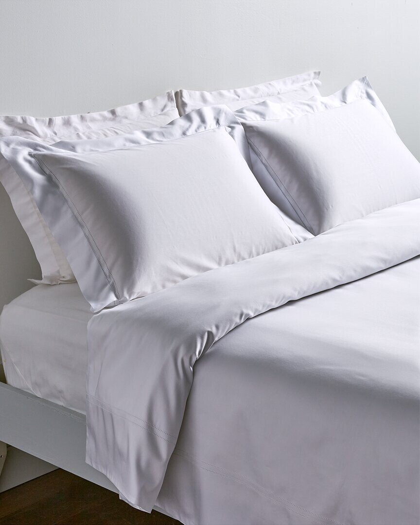 SINFONIA TOSCANA by DEA Lusso Комплект атласных пододеяльников с двойной мережкой Dea Italian Linens, цвет White
SINFONIA TOSCANA by DEA Lusso Комплект атласных пододеяльников с двойной мережкой Dea Italian Linens, цвет White