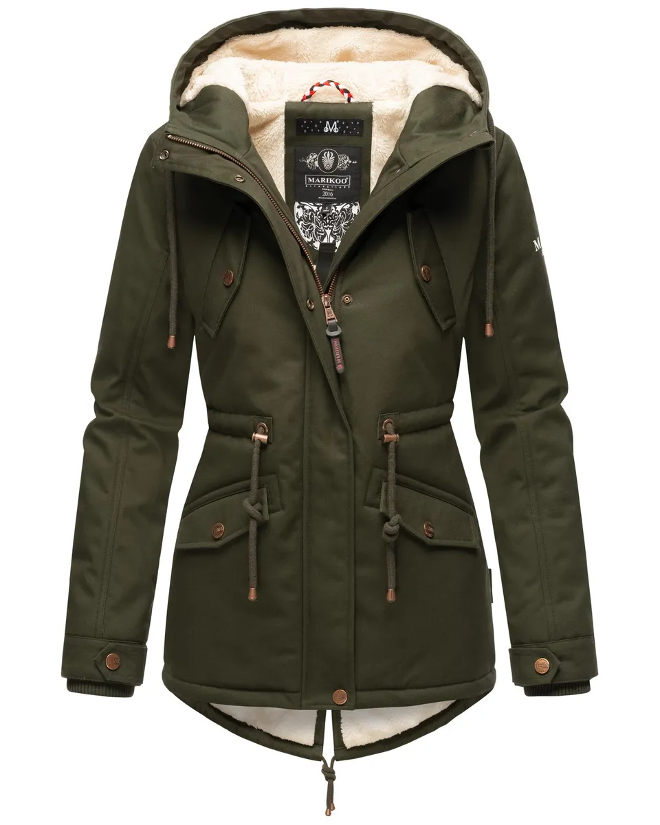 Зимняя куртка Marikoo "Маноля" с капюшоном, стильное полупальто на мягкой меховой подкладке, зеленый
Зимняя куртка Marikoo "Маноля" с капюшоном, стильное полупальто на мягкой меховой подкладке, зеленый
